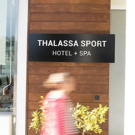 & Thalassa Sport & Отель Росас