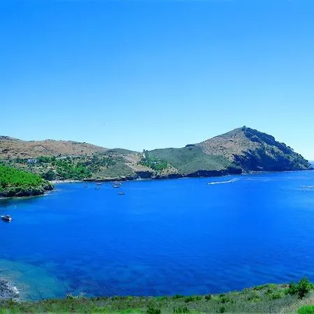 & Thalassa Sport & Росас